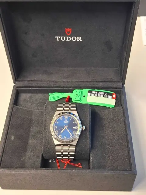 1 наручний годинник для чоловіків *** Tudor*** Royal