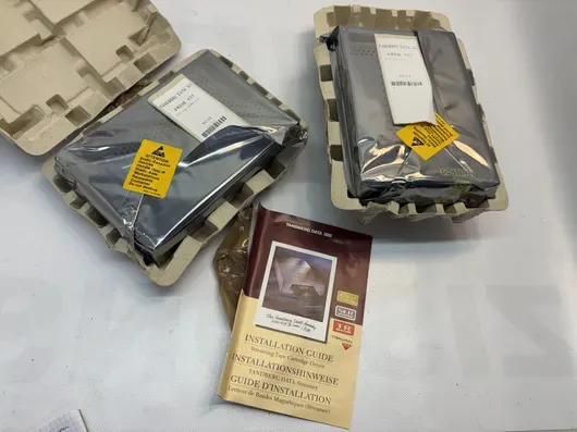 2 पीस Tandberg Data Drive Kit 8776 SLR1 250MB SCSI
