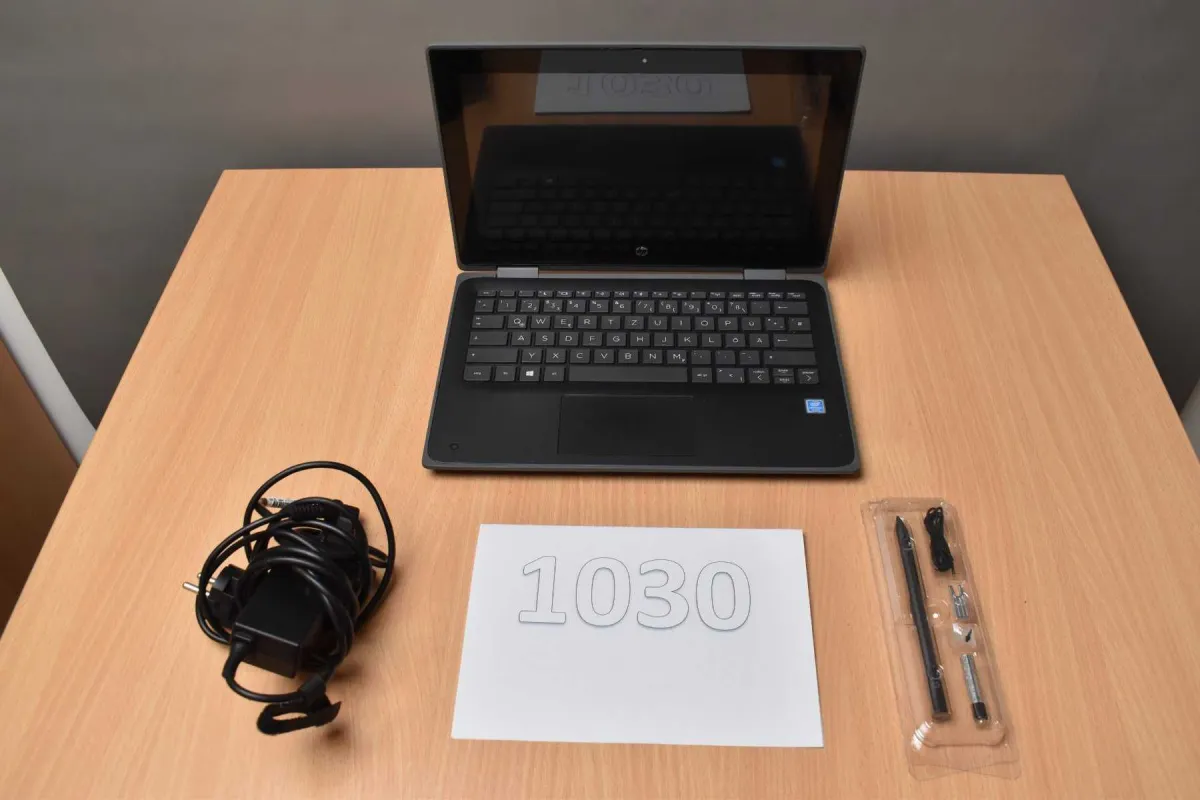 1台 HP ProBook x360 11 G5 EE 29.5厘米（11.6英寸）触摸屏