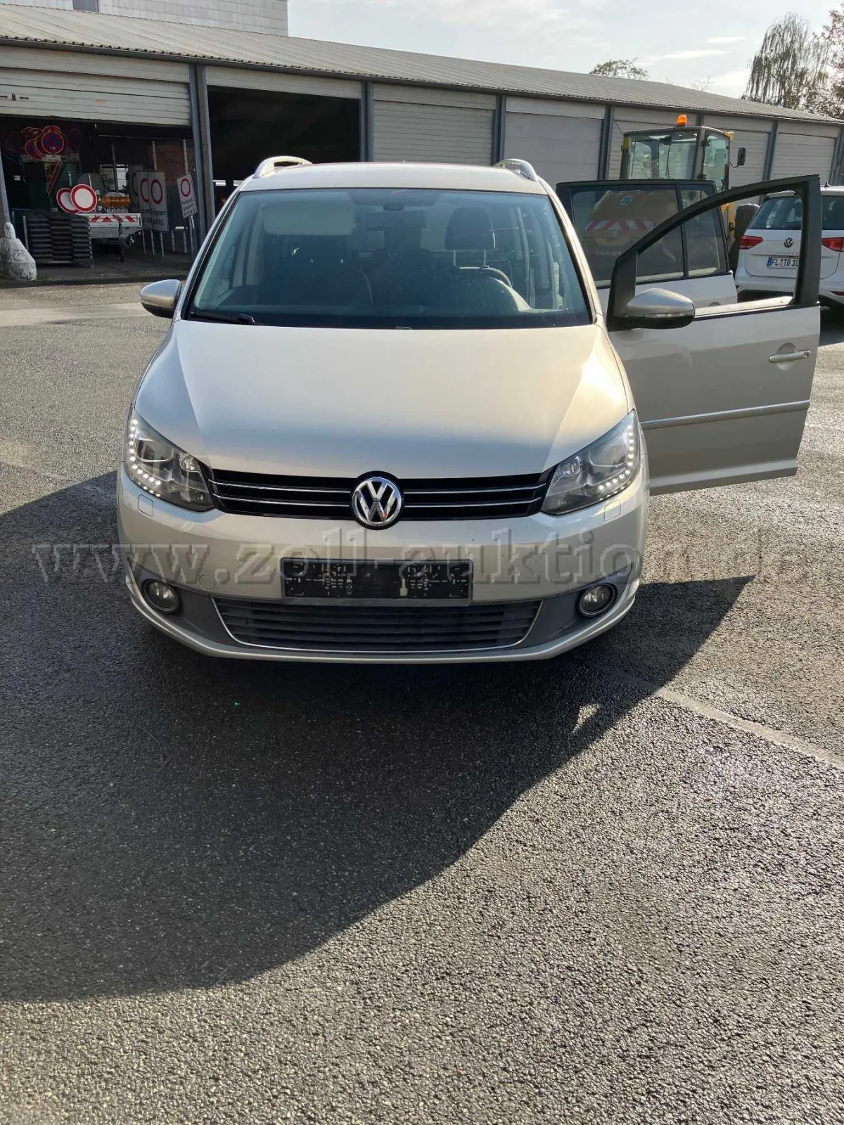 1 VW Touran