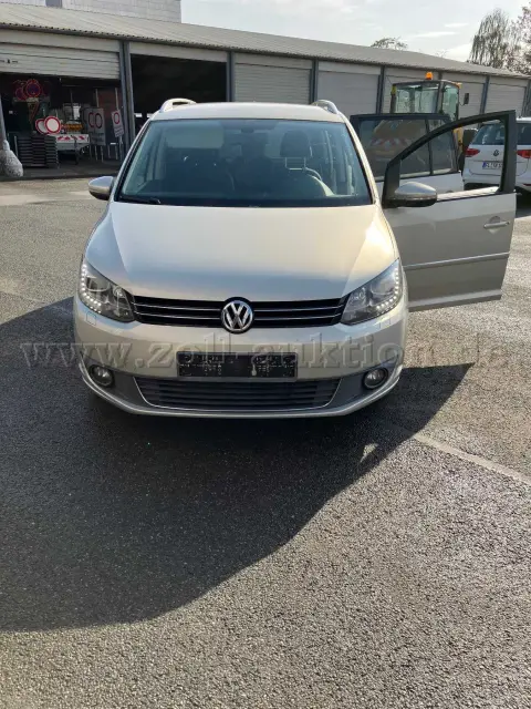 1 VW Touran