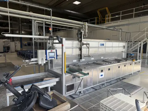 Bauteilwaschanlage DeSonic UCS ATS 6-60 AD OS