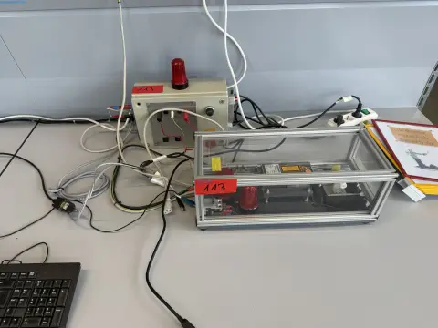 Prüfaufbau (LTP001); Strahlungspyrometer KT 15.82 IIP