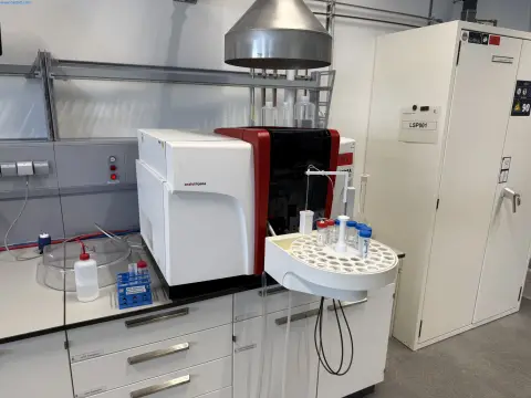 Absorbtionsspektrometer Analytic Jena AAS Contraa 800F