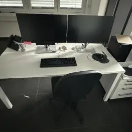 Ofis mekânı donanımı