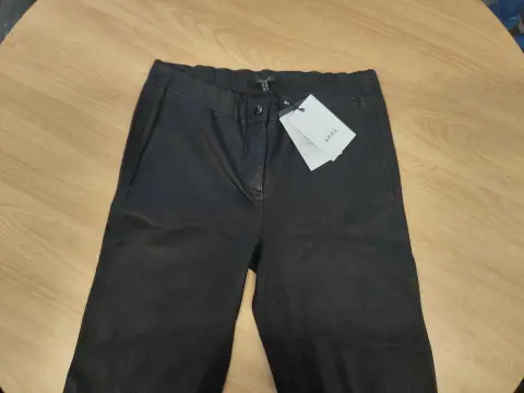 1 Lederhose, Marke ARMA, Größe 42, schwarz