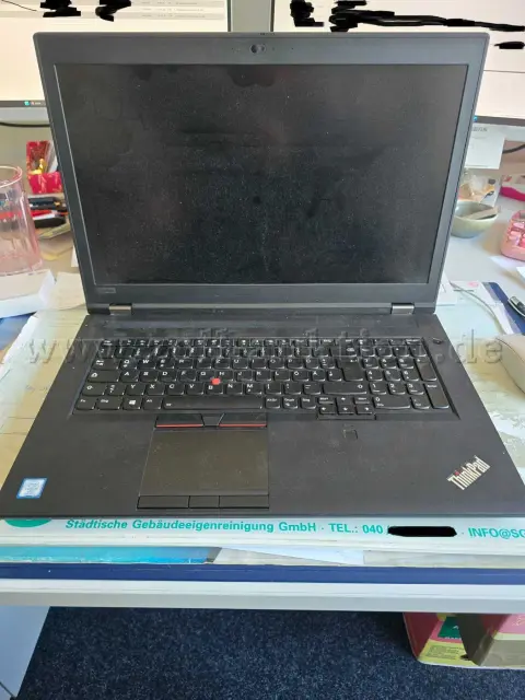 1 laptop Lenovo P73 ThinkPad fără hard disk și încărcător, 17,3 țoli