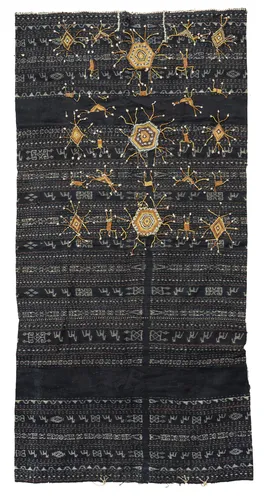 Ikat textil s perlovou výšivkou „Lawo Butu“