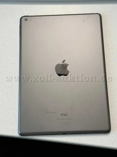 10 Apple iPad gen. 8 128GB 10,2" (25,91 cm)