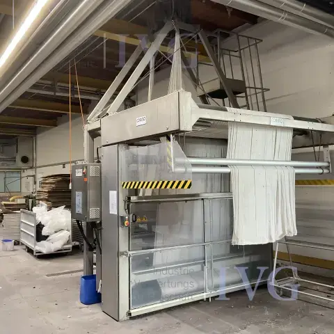 स्कीन खोलने की मशीन CORINO Apricorda