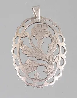 Colgante antiguo hecho a mano, plata 835.