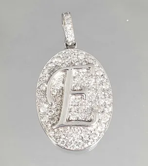 Colgante de letra con clip macizo de plata 925.
