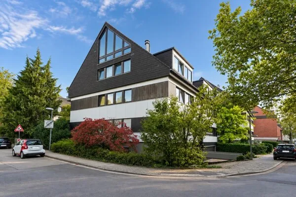 ETW mit vielen Möglichkeiten – 4 Zimmer, Terrasse und Garagenstellplatz