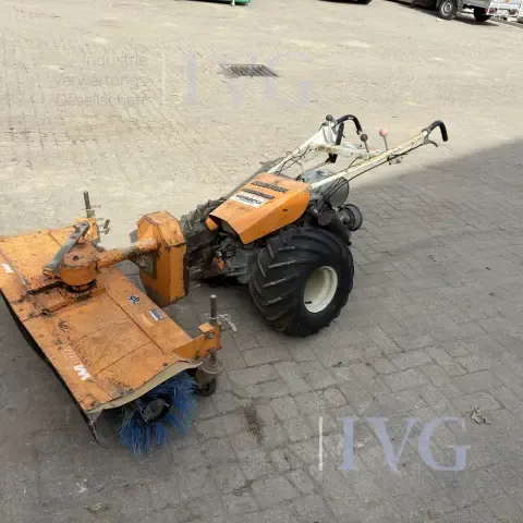 Enakset traktor BUCHER Record 38 K