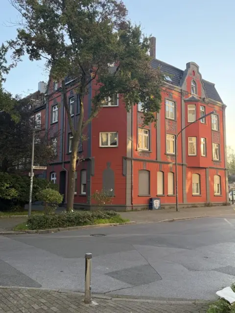 Attraktives Immobilienpaket! 2 Mehrfamilienhäuser mit 13 Wohneinheiten