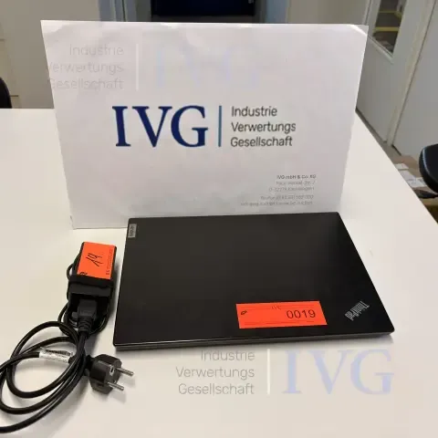 Laptop LENOVO L14