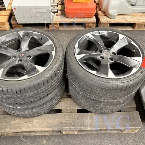 Satz Sommerreifen BRIDGESTONE