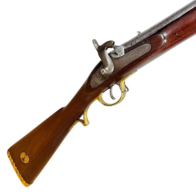 Pușcă engleză cu percutor în jurul anului 1850, calibru 19 mm, pat din nuc masiv, garnitură de culoare alamă