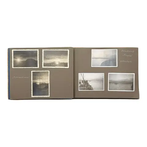 Kriegsmarine, Fotoalbum mit 53 Fotos, Schlachtschiff Tirpitz gekentert, Arbeitsbücher, 2. Weltkrieg