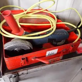One-hand angle grinder Fabr.: Bosch