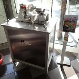 Model van een kogeldraai- en slijpmachine