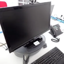24"-Monitor Fabr.: Terra