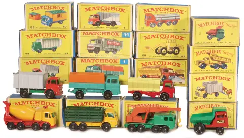 MATCHBOX – Lot camions et véhicules utilitaires tous en boîte d'origine