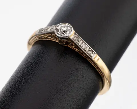 Bague diamant en or 14 kt, vers 1910, or gris 585/000, face plat., 1 diamant taille ancienne