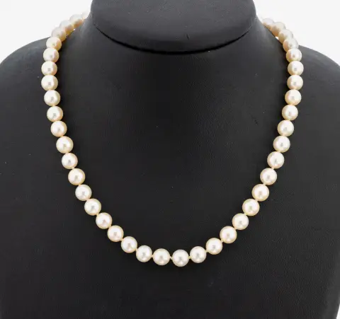 Parelcollier, eindeloos, Akoya gekweekte parels, D. ca. 7,0-7,4 mm, individueel geknoopt, L. ca. 94
