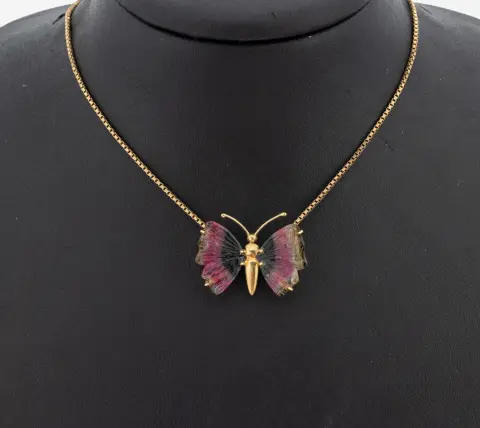 Pendentif tourmaline en or 14 kt, or jaune 585/000, papillon, ailes en