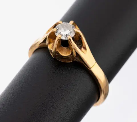 Bague en or 18 kt avec brillant, or jaune 750/000, brillant env. 0.30 ct blanc/si, taille 54, env. 4.1 g