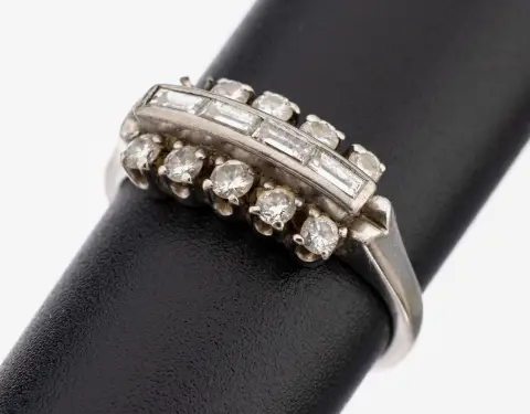 Bague or 14 kt diamant, or blanc 585/000, 4 baguettes diamant total env. 0,12 ct blanc/si, 9