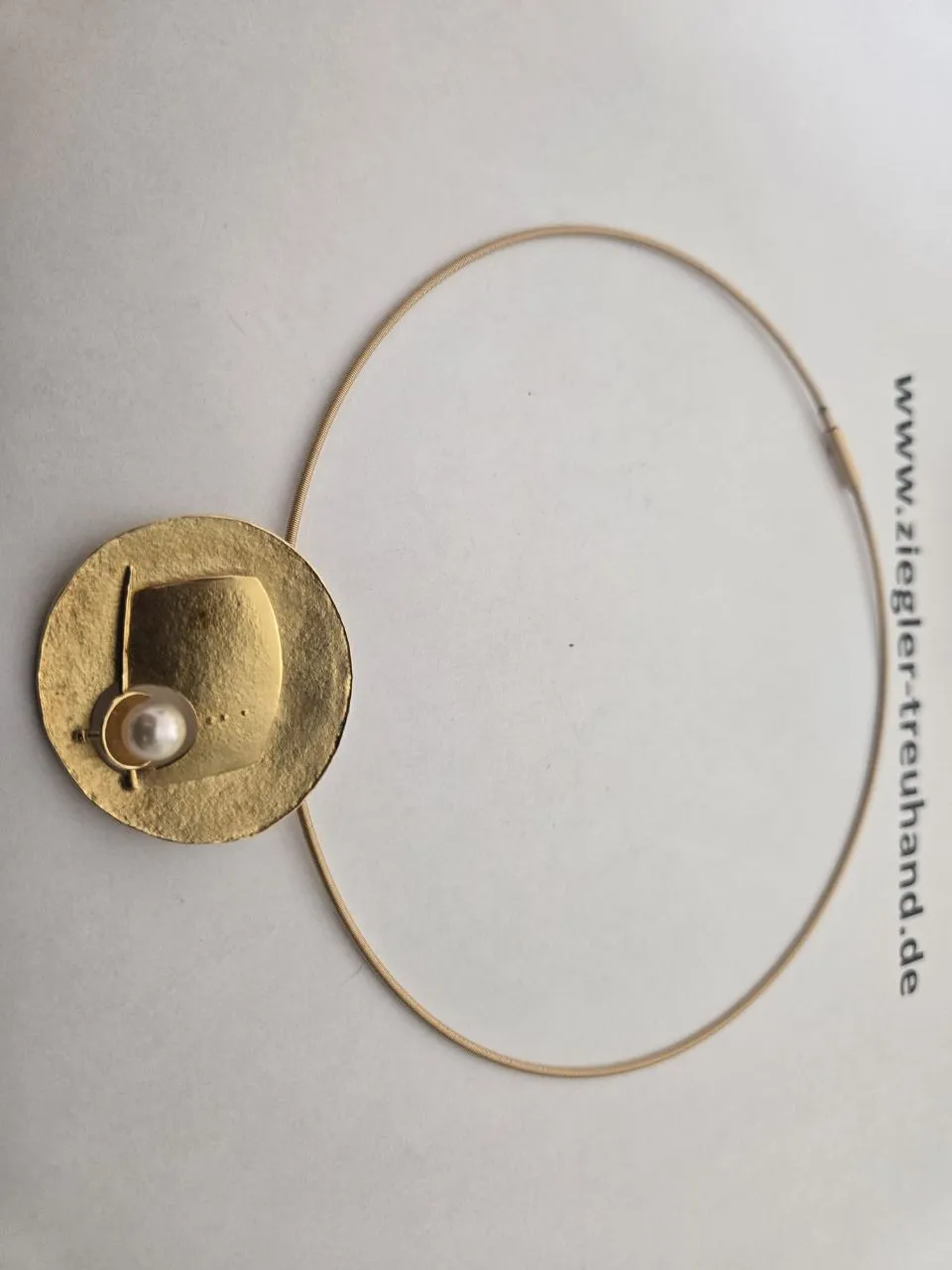 Broche-pendentif (or jaune 750)