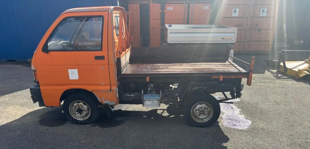 Allrad-Kipper (Daihatsu, Hijet)