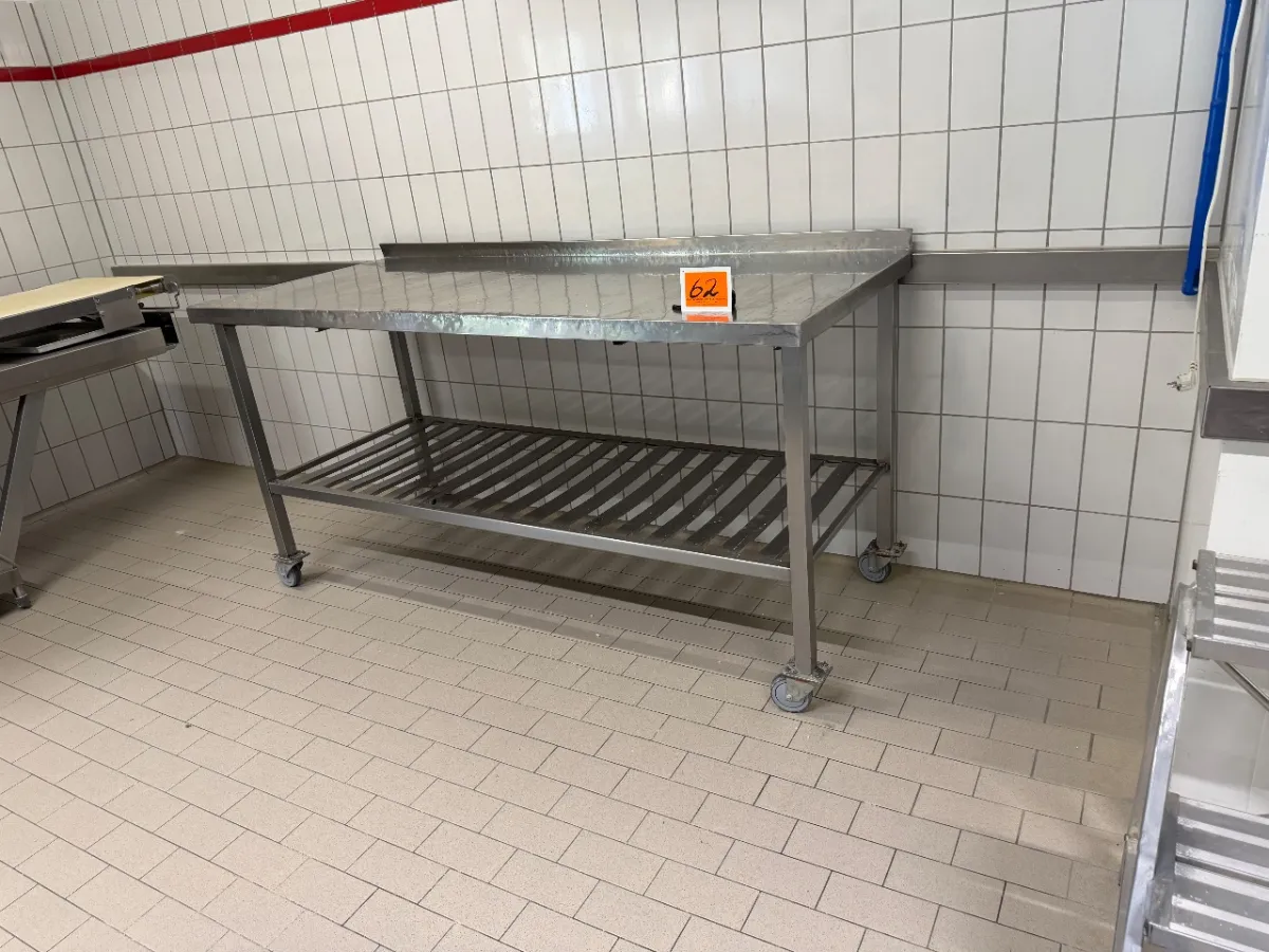 RVS werktafel (afm.: 189 x 80 x 97 cm)