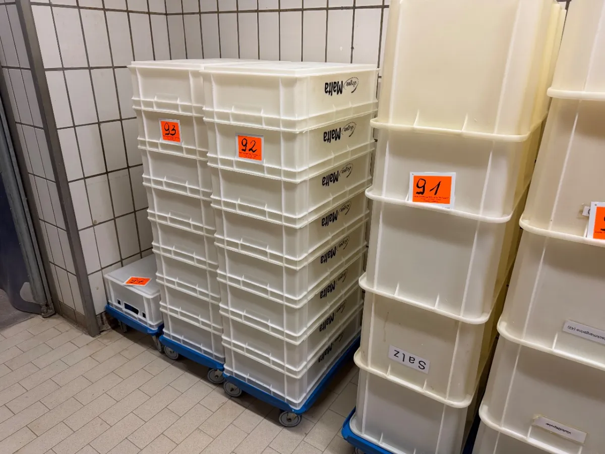Posten Kunststoff-Wannen (Behälter)