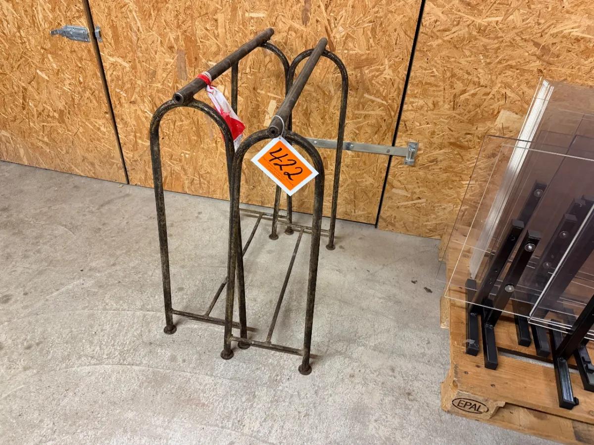 Posten Metall-Ablagen (2 Stück)