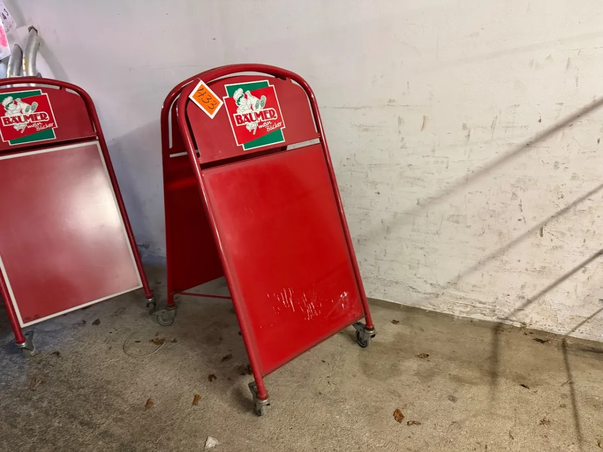 Advertising stand (mobile)