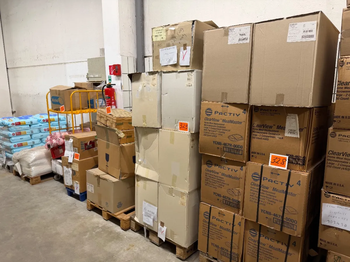 Partij huishoudboxen + vierkante dozen