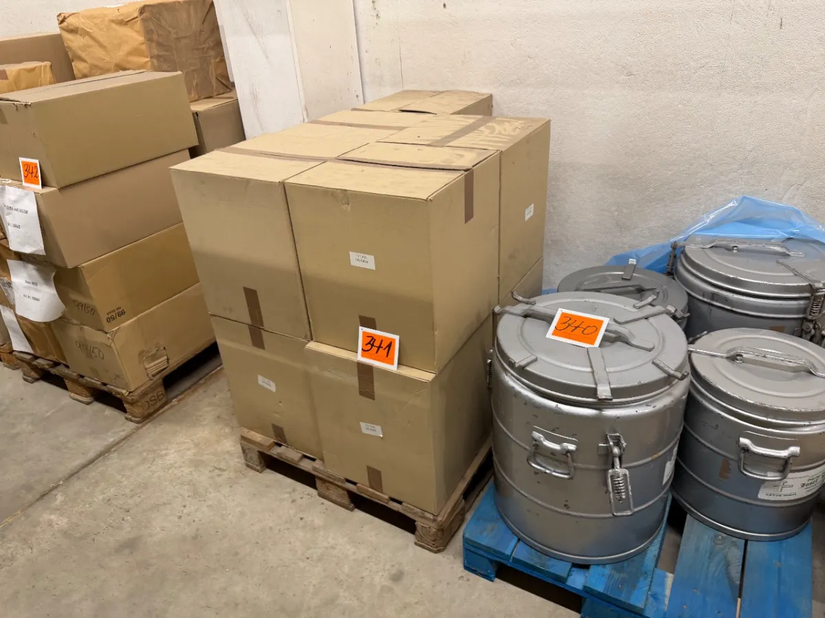 Posten div. Verbrauchsmaterialien