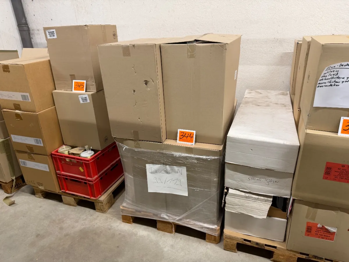 Posten div. Verbrauchsmaterialien (Dosen 9/119)