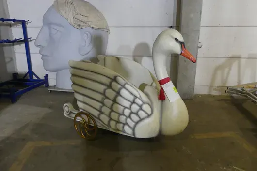 Requisite: Schwan