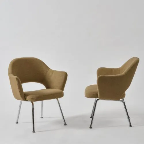 Eero Saarinen – Dvě křesla 'Executive Chair', 1950 (návrh)