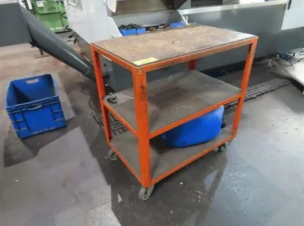 1 chariot de transport, env. 50 x 40, 3 tablettes, mobile