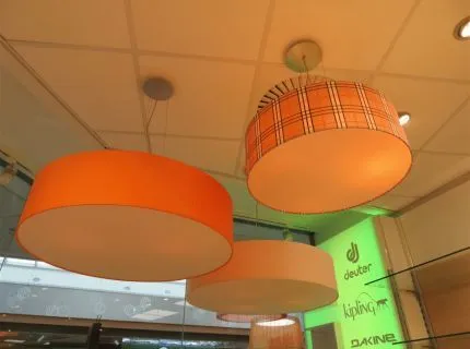 3 Pendelleuchten, rund, Retro-Design, Kariert, Orange und Creme, Durchmesser 0,60 m/ 0,80 m/ 0,90 m, deckenmontiert