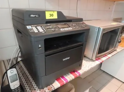 1 multifunctionele printer, merk Brother, type MFC-8510DN