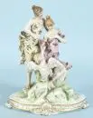 Groupe de figures - Deux jeunes beautés avec cygne