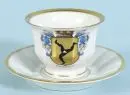 Tasse à moka avec soucoupe – porcelaine, peinte à la main, tasse avec armoiries de Füssen, liseré doré;