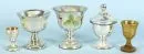 Étain paysan, 5 pièces – partiellement doré et avec décorations florales, formes variées, H= 8-17 cm, 2 coupes sur pied et gobelets chacun, 1 boîte à couvercle