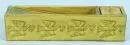 Tintenzeug "Karlsruher Majolika" – hellgrüne Glasur, reliefiertes Dekor mit stilisierten Brieftauben, 1 Glaseinsatz, 7 x 29 x 7 cm, Entwurf Paul Speck,…